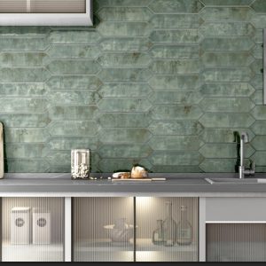 CARRELAGE MURAL DECORATIF POLO VERDE 75x300MM BRILLANT